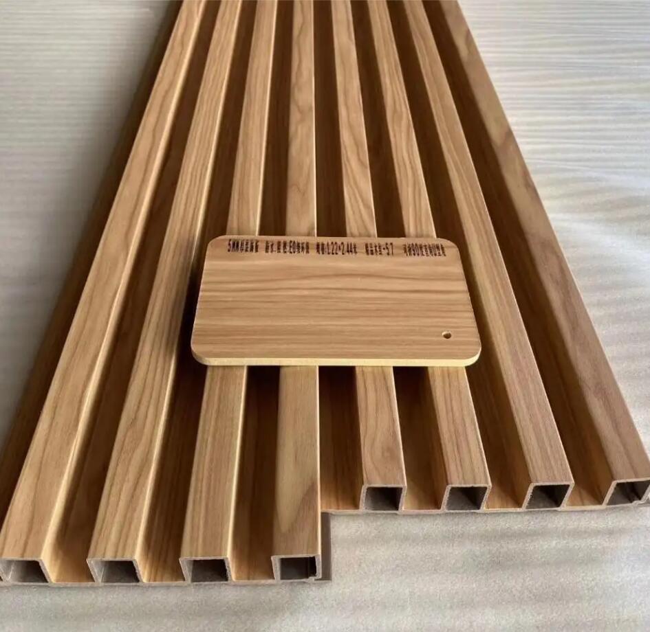 装飾用木製PVCWPC溝付き壁パネル 複合壁パネル　インテリア １６枚セット