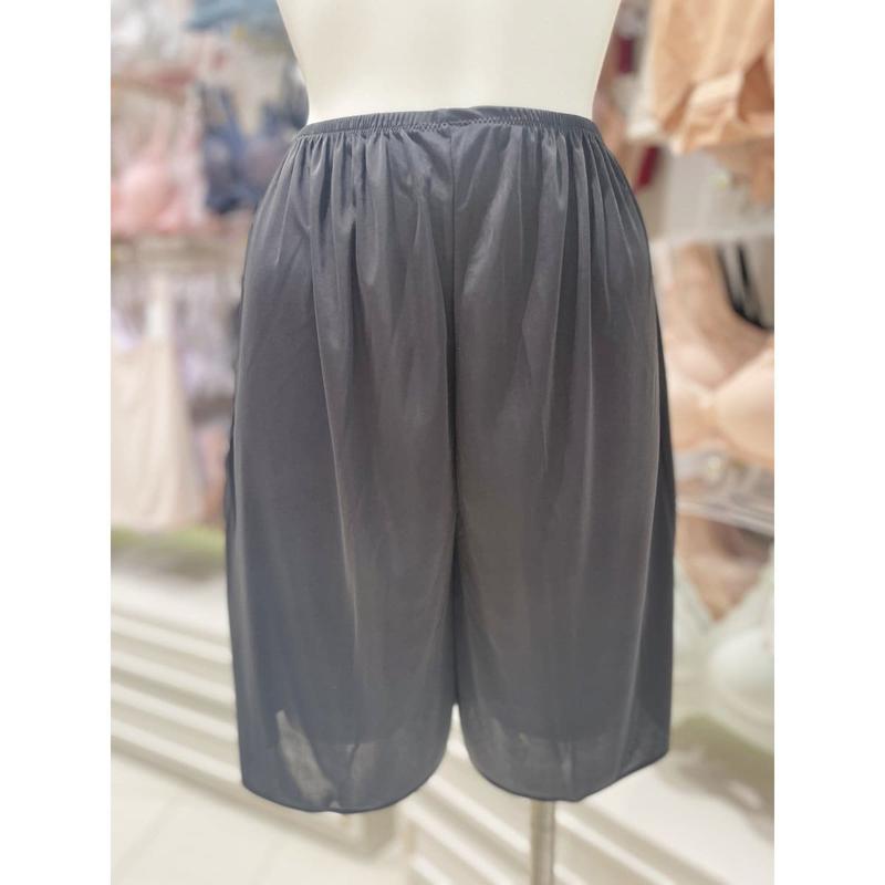 シグネチャーベガスムースシルキー5部丈ハーフスリップショートパンツ3色択1 HS5547