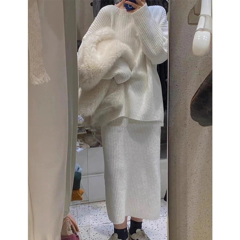 秋春作シンプル気質レディースセットアップ丸ネック百掛けアウター二点セット上下セットセーターニットスカートセットアップ
