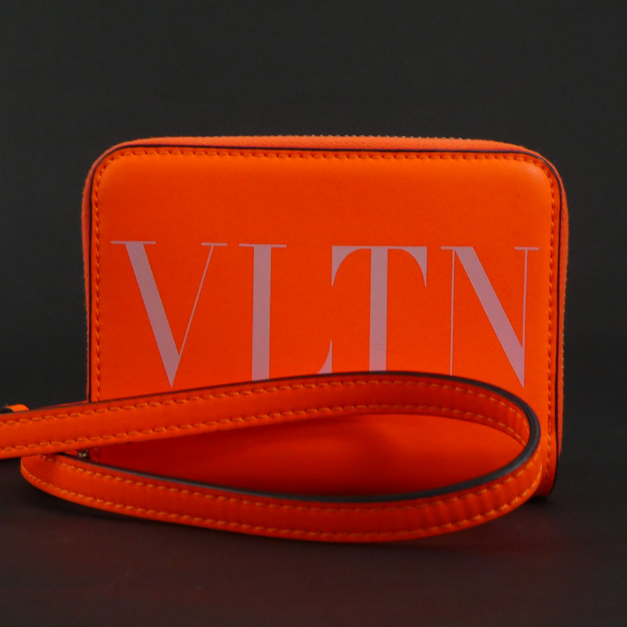 ヴァレンティノ ガラヴァーニ Valentino Garavani コインケース ショルダーウォレット レザー オレンジ シルバー ユニセックス e58660i