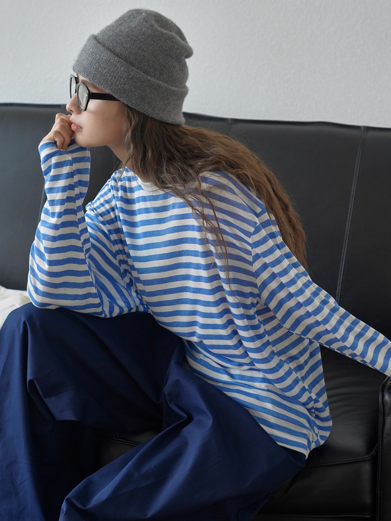 秋の新型韓国版怠惰で柔らかいモチモチとしたウールの縞模様のtシャツがゆったりして痩せて快適な長袖カジュアル上着
