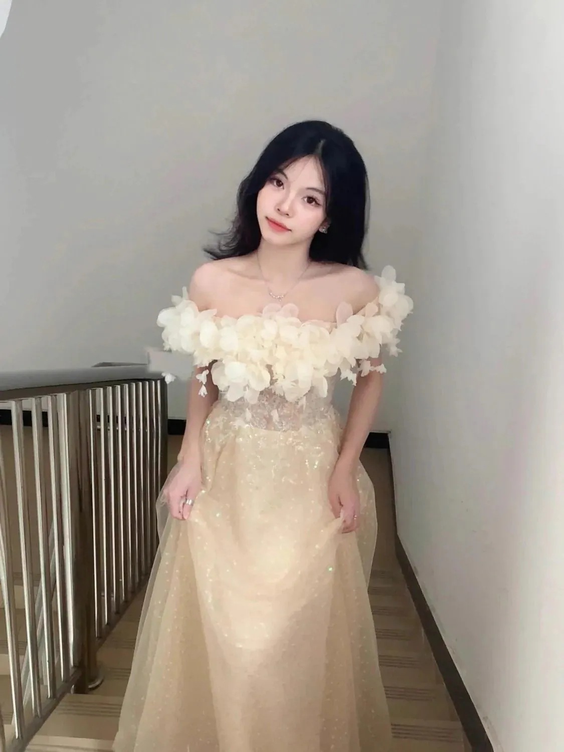 2025年5月パーティードレス 新作ワンショルダードレス 誕生日パーティー イブニングドレス ドレス