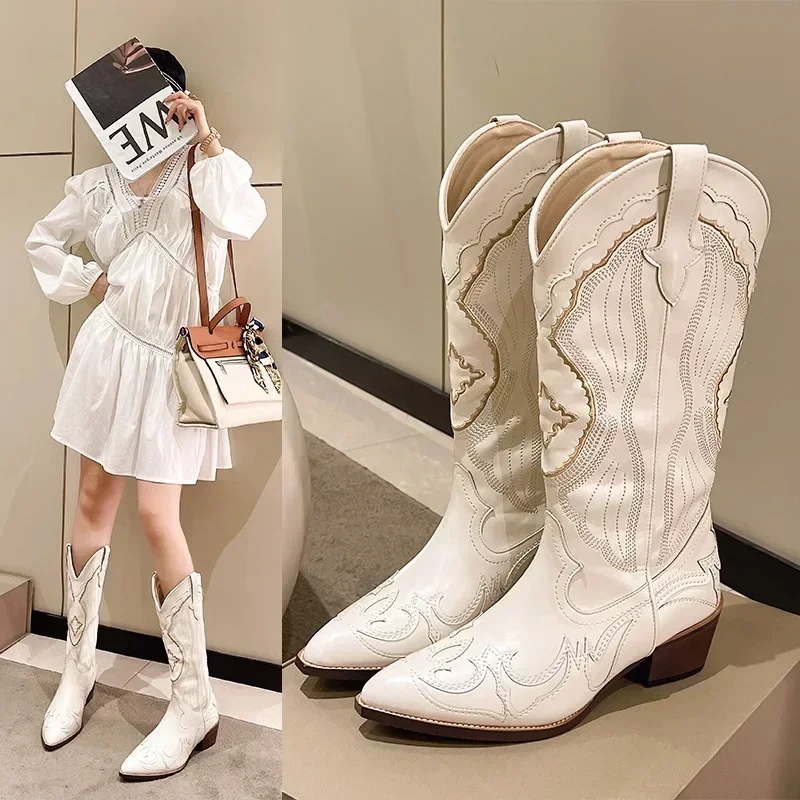 女性のための刺embroideredウエスタンミッドカーフブーツカウボーイスクエアヒール先のとがったつま先プラットフォームシューズプラスサイズ42