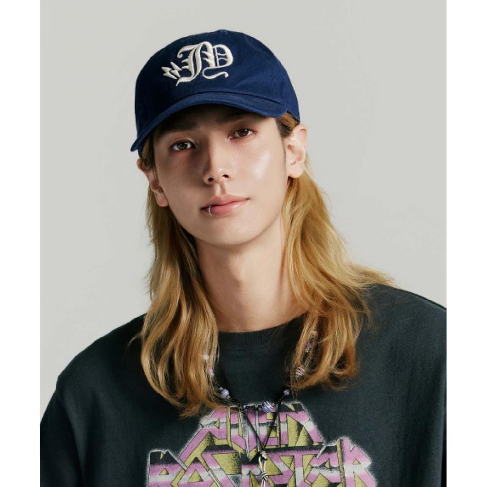 WMC WMC x JOOYEON INITIAL CAPNAVY O-MOBXE5M83656