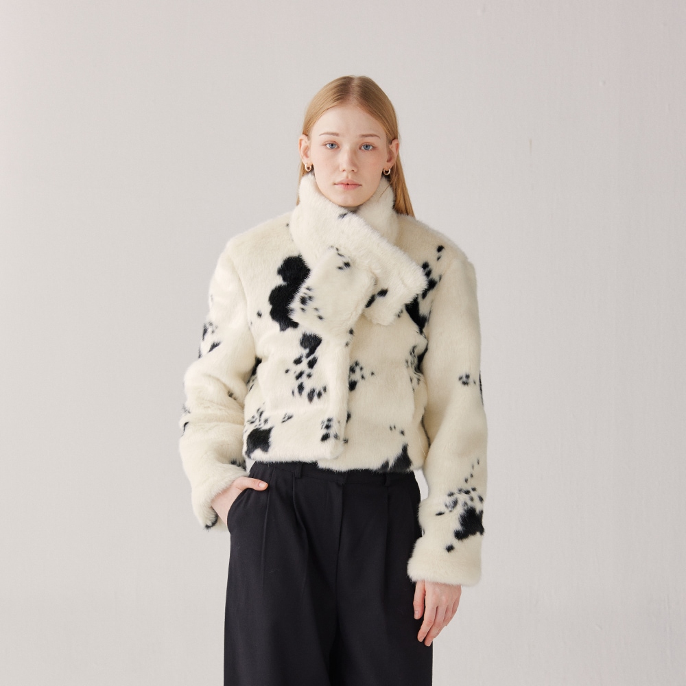 FAKEFUR MILKY COW FUR JACKET [2 COLOR]