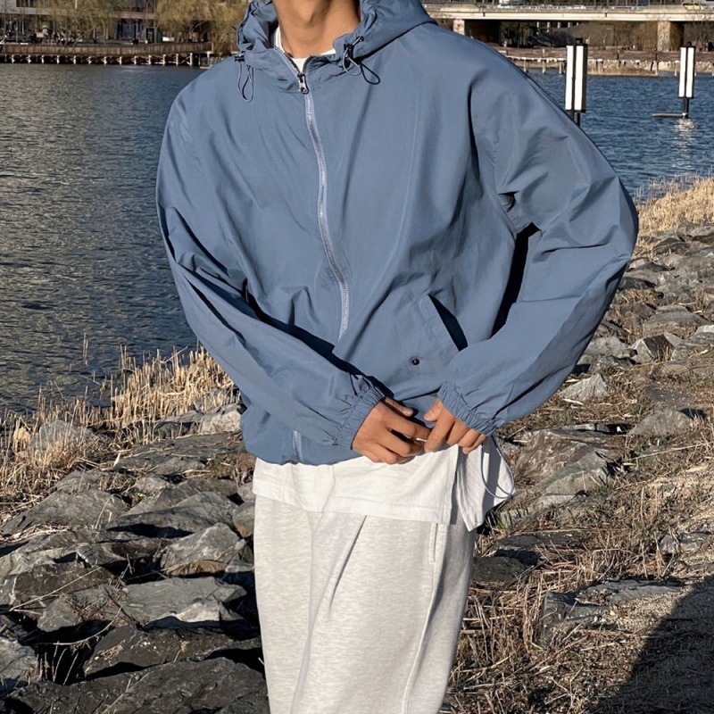 パンチジャケットのフード付きジャケットのメンズルーズな作業服のトレンドの秋の新しい韓国語バージョンジャケット