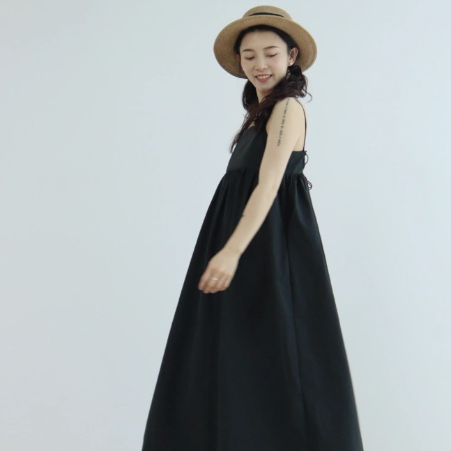 ワンピース フレアワンピース ワンピドレス ロング ロング丈 袖なし ノースリーブ スクエアネック 襟なし リボン バックリボン ハイウエスト ポリエステル かわいい 大人可愛い シンプル 大人