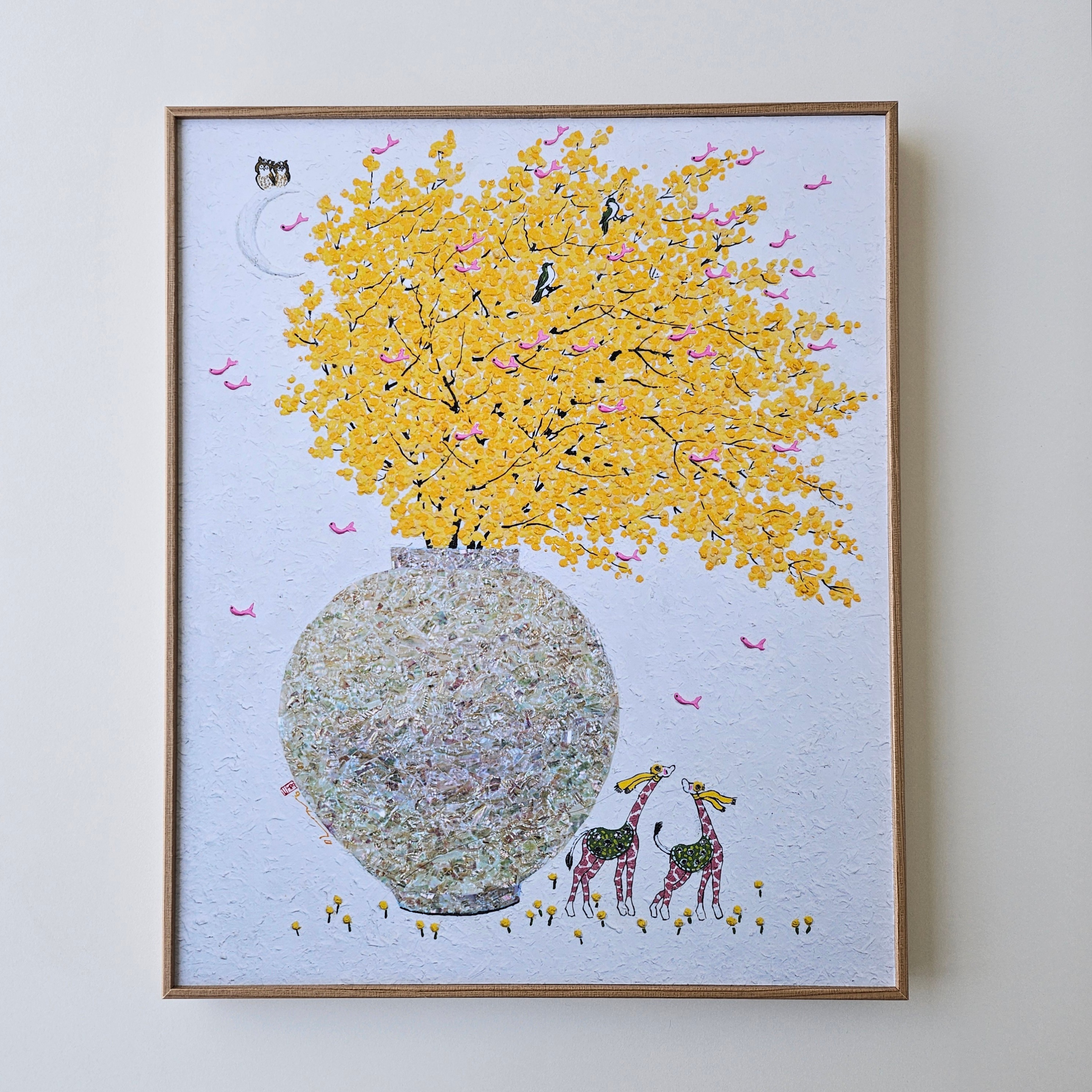 韓国作家 ドゥヨ・キムミンジョン 月壺 絵画 「黄色い風」 ウッドフレーム 額入り 玄関 風水 インテリア