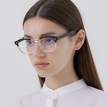 Qoo10 – 「One Brilliant Official」のショップページです。