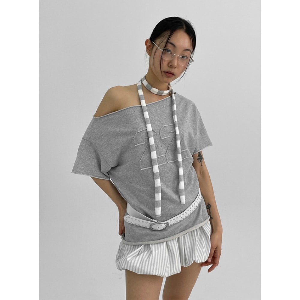 ブラックアップ テモニ オフショルダー 半袖Tシャツ モデル名