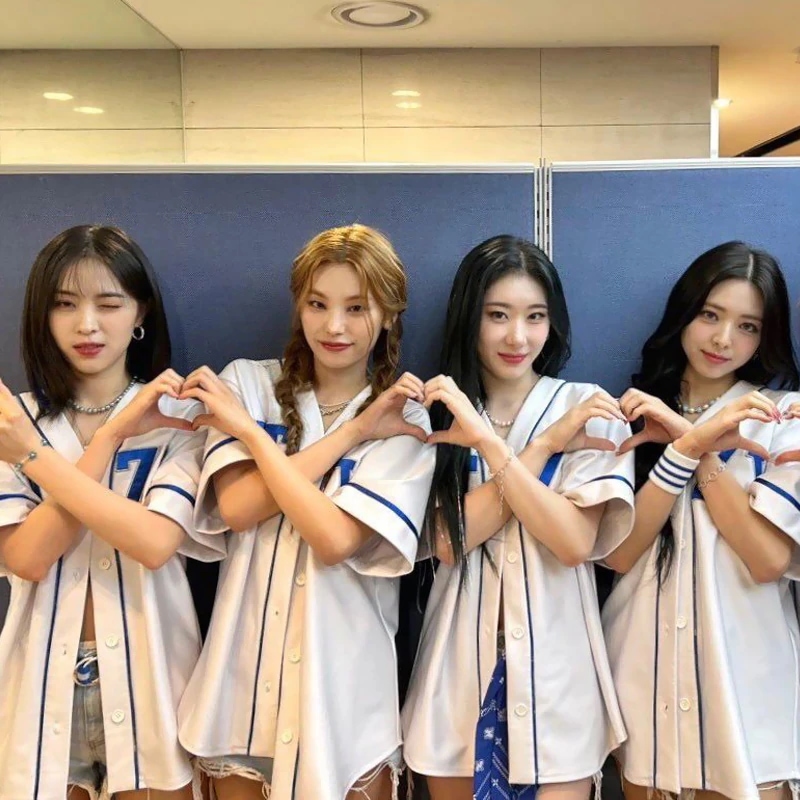 itzy同じ野球ユニフォームチアリーダーストリートダンスヒップホップジャズkpopパフォーマンススーツスーツ