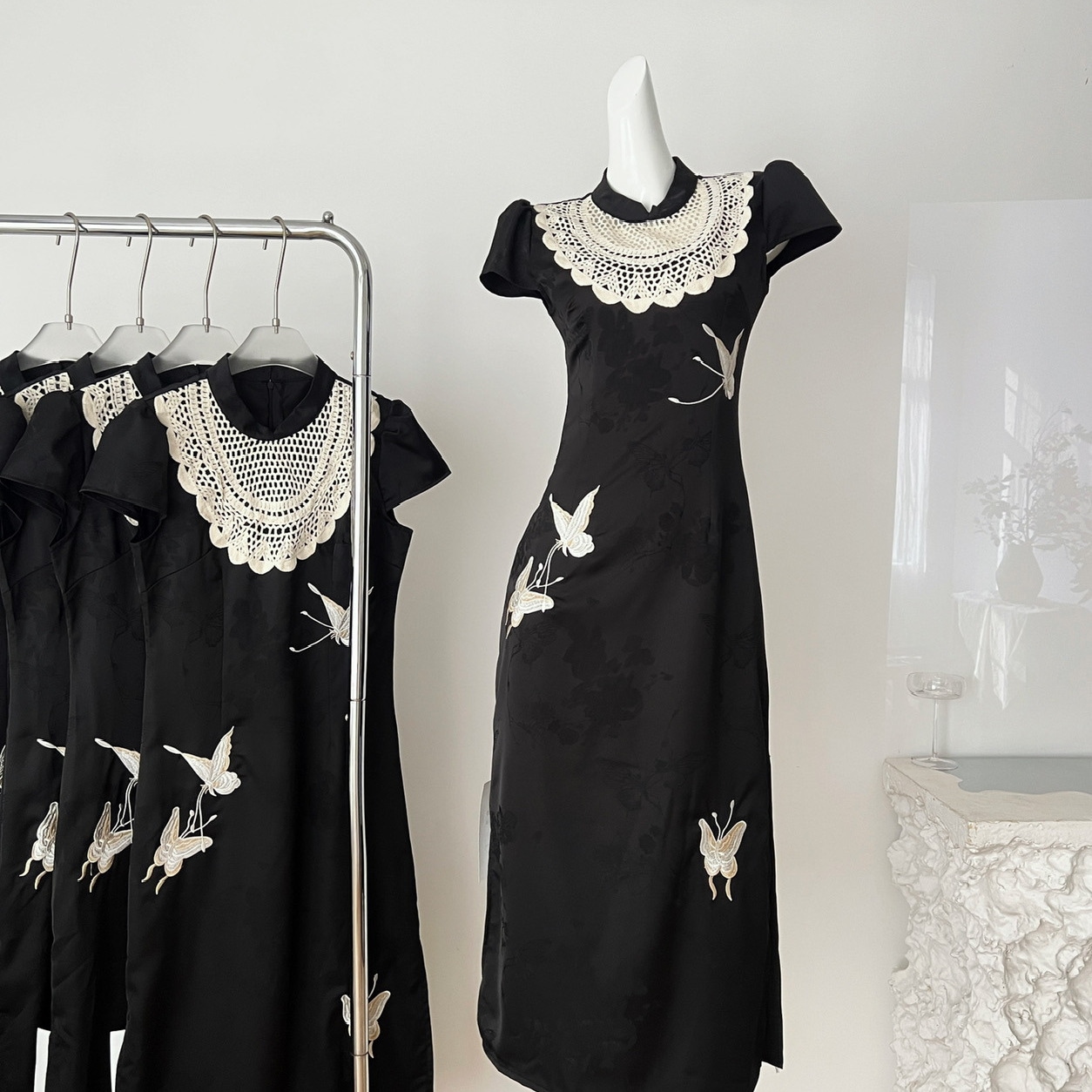 【急速出荷】凌茜墨蝶吟新中国式復古改良チャイナドレス女性サテン蝶ワンピース