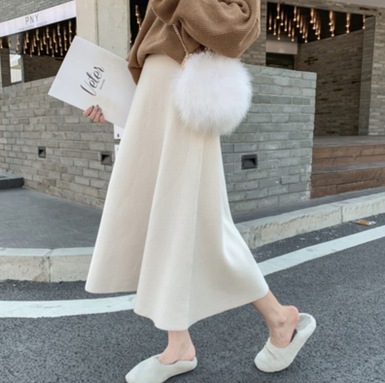 スカート デート ロングスカート フレアスカート ロング ロング丈 ハイウエスト かわいい 大人可愛い きれいめ シンプル カジュアル 大人 上品 おしゃれ お洒落 主役級 存在感 冬 10代 20代