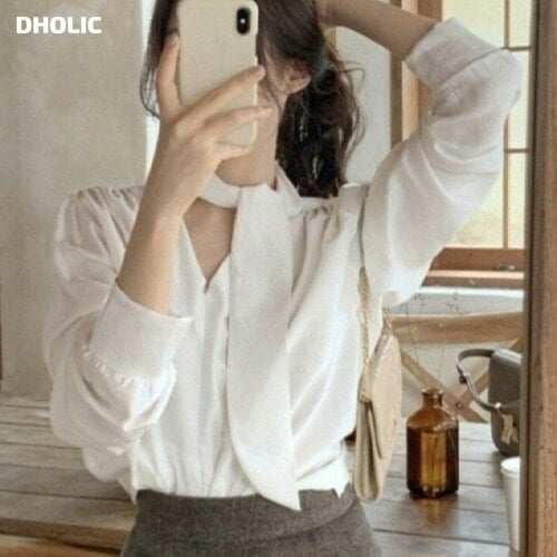 ボウタイギャザーVネックブラウス