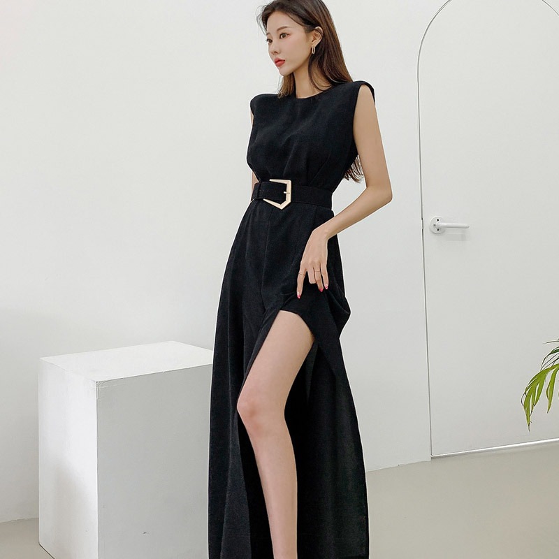 ワンピース 膝下 ロング ロング丈 マキシ マキシ丈 袖なし ノースリーブ Uネック ストレート プリーツ ベルト ウエストマーク スリット サイドスリット きれいめ シンプル 大人 上品 おしゃれ