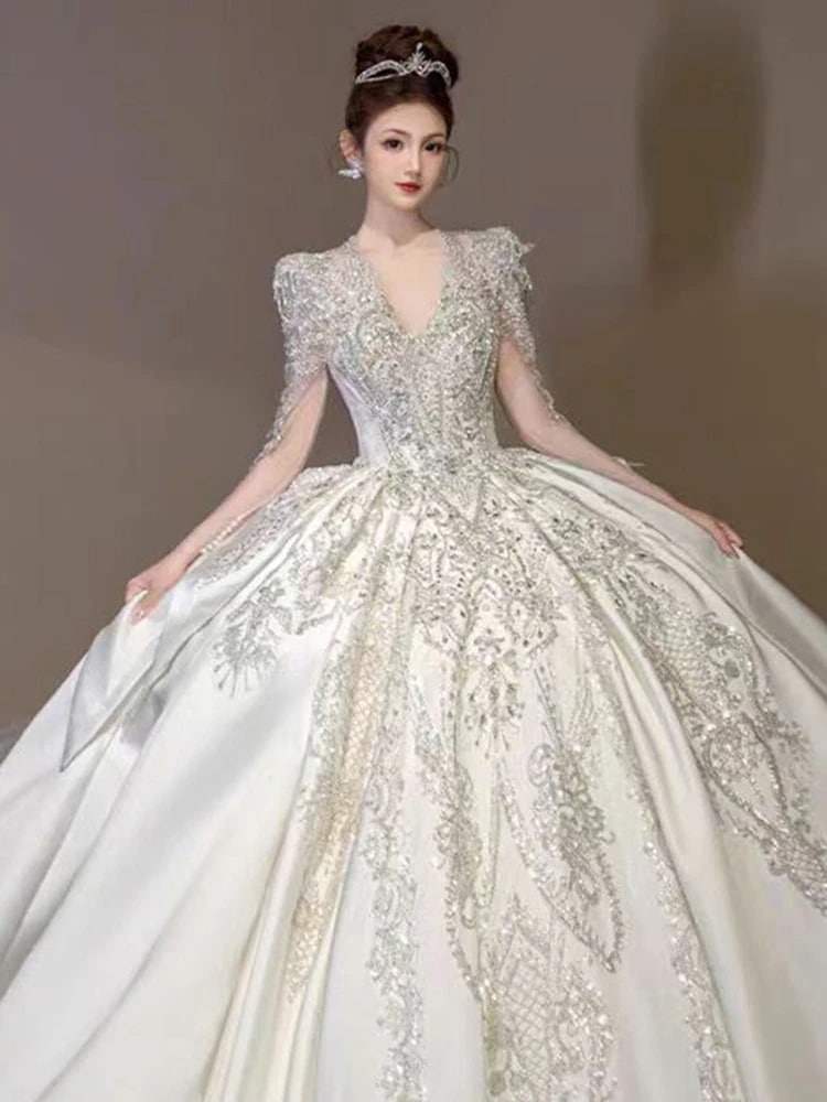 サテン重工 ウェディングドレス 花嫁 2025年 新主糸 質感 小さい レトロ ラージテール