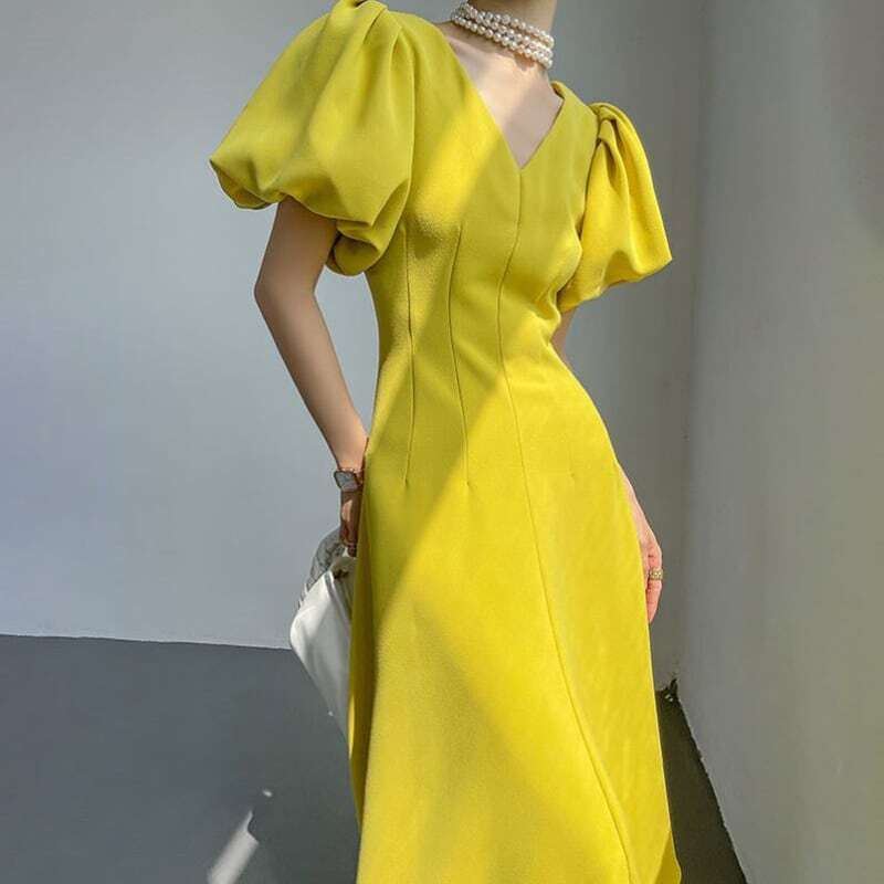 レディース パフスリーブ Aライン Vネック ボリュームスリーブ ワンピース 大人可愛い ママコーデ ママファッション 韓国 オルチャンファッション 人気 トレンド 新作 20代 30代 40代 きれ