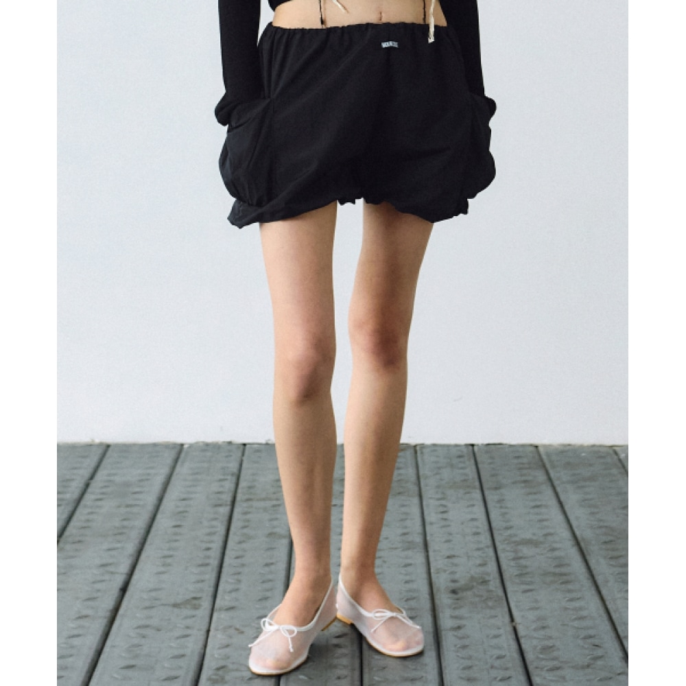 ニック&ニコールミニマルレーベルカーゴショートパンツ_ブラック