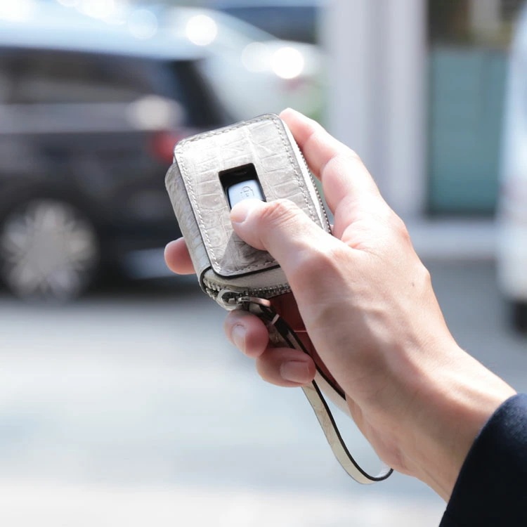 クロコダイルレザースマートキーケース ネコポス対応 6,864円