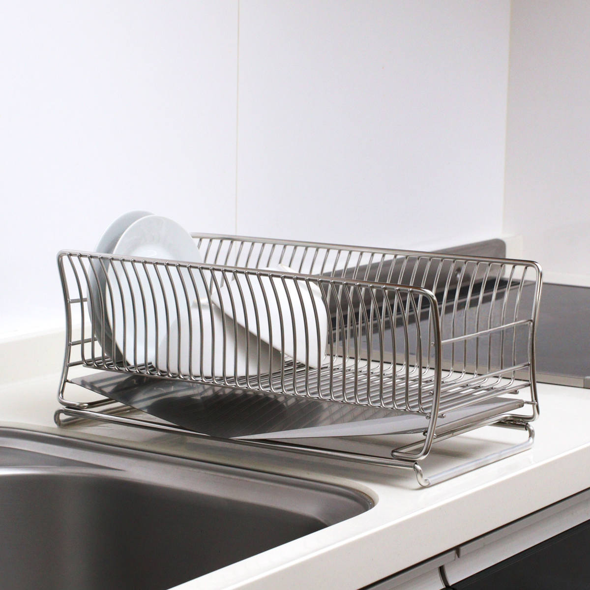 水切りかご 18-8 ステンレス製 水切りカゴ スリム サスティナ 水切りラック 水切りバスケット 水切り 流れる オールステンレス 伸縮 1段 ディッシュラック トレー シンク上 シンク渡し