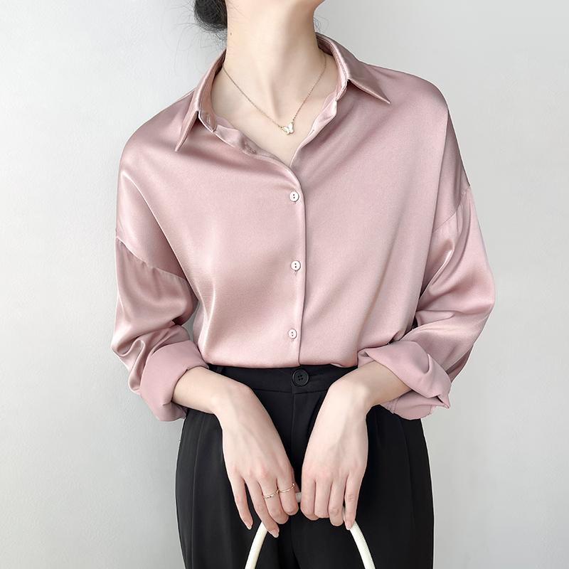 ブラウス サテン シャツ レディース 長袖 秋冬 通勤 オフィス ビジネス リクルート フォーマル トップス ファッション 上品 シンプル