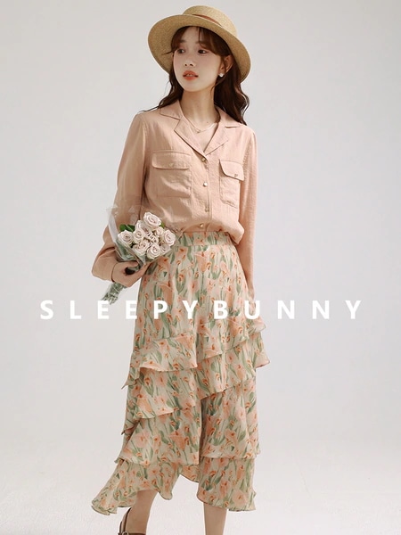 スリーピーラビットスタイルラペルフリルプリントシャツ