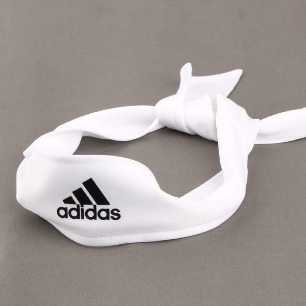グッチ アディダス コラボ ヘッドバンド カチューシャ ヘアバンド 星 黄 未使用品 グッチ GUCCI ×アディダス adidas カチューシャ ヘア