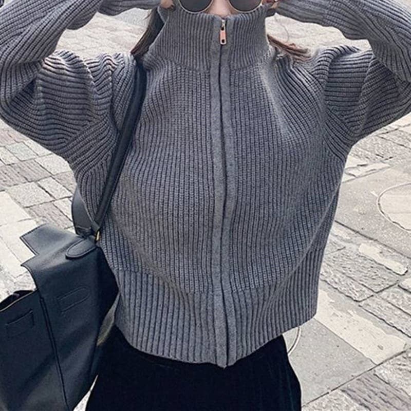 タートルネックセータージャケットレディースデザインニッチアウタートップス無地ジッパーショートニットカーディガントレンディスタイル
