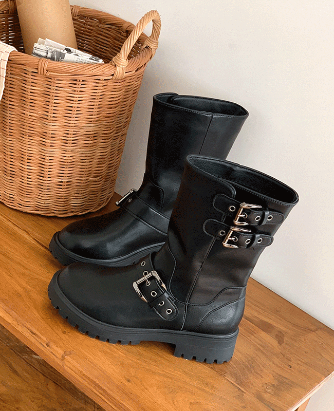 [MILOVANY] ビヨンテアイレットバックルバイカーブーツ4cm 5,233円