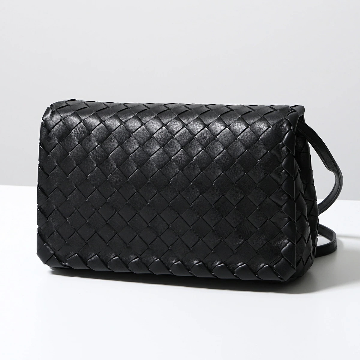 BOTTEGA VENETA ボッテガヴェネタ ショルダーバッグ 600519 VCPP1 レディース イントレチャート ポシェット クラッチバッグ 鞄 8803 600519VCPP18803