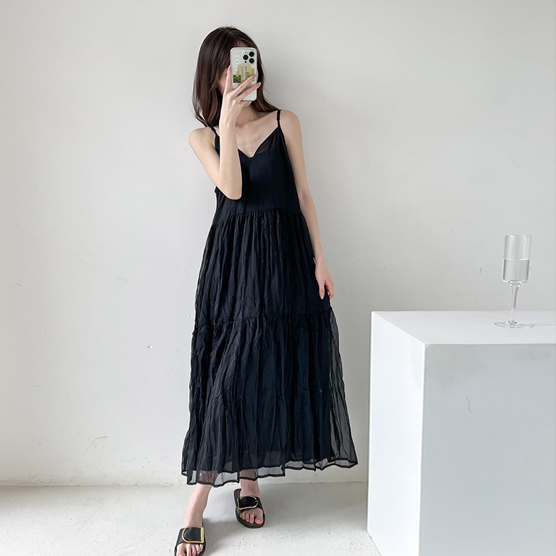 キャミワンピース マキシ丈 プリーツ ワンピース キャミソール Vネック セミフレア 細身 ストレート スマート チュール 薄手 かわいい 大人可愛い シンプル 大人 おしゃれ 大人女子 こなれ感