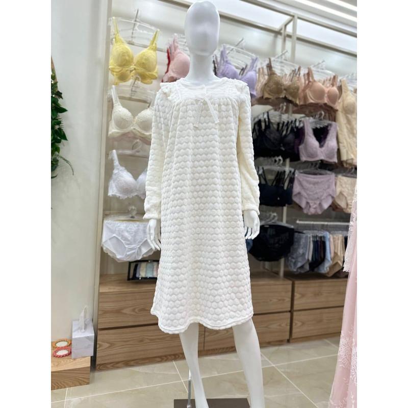 バーバラ極細糸エンボスワンピースパジャマGW5031(IV)