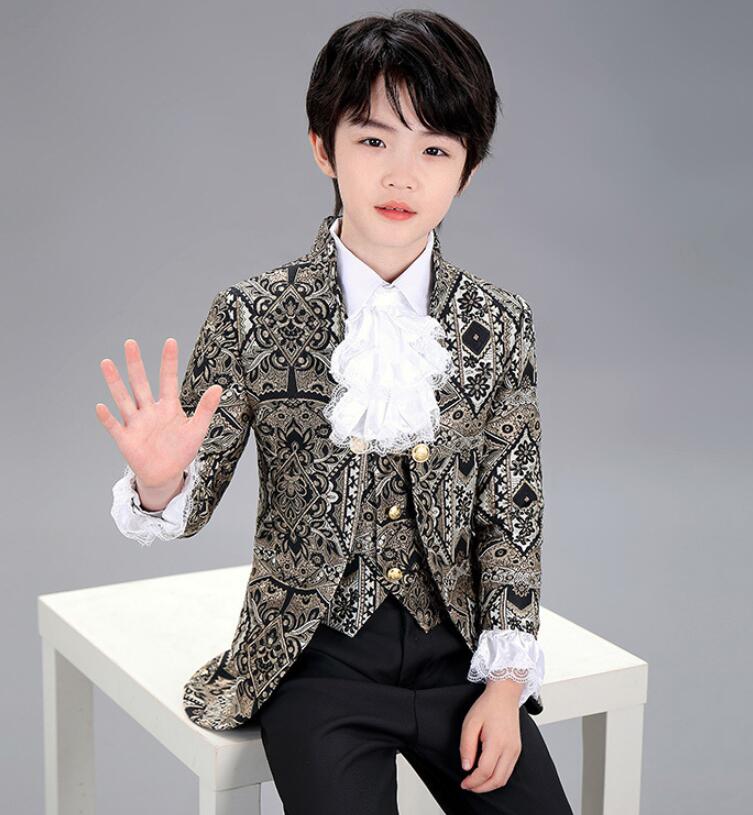 子供タキシード 燕尾服 ハロウイン 子供演出服 ジャケット＋ベスト＋パンツ＋襟フリル+袖フリル5点セット 子供演出服 貴族服装ステージ衣装 ダンス衣装 舞台衣装 男の子 スーツ 男児 子供服 ピアノ