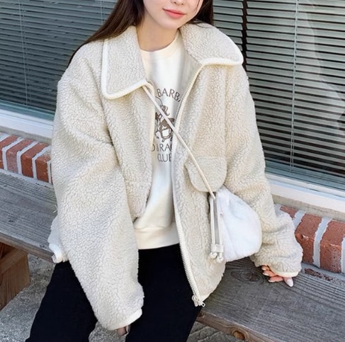 レディース ジャケット 着る毛布 ブルゾン アウター 上着 ボアコート ショート 長袖 ボリューム袖 ハイネック タートルネック ワイド セミフレア コクーン ストリート ふっくら ファスナー