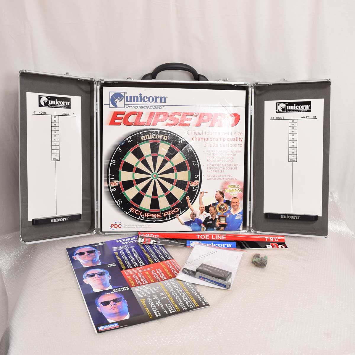 【中古】UNICORN ユニコーン ダーツボード エクリプスプロ キャビネット付 ブリッスルボード ECLIPSE PRO