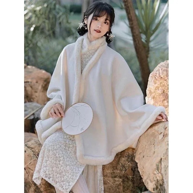 お勧め商品中華民国スタイルの厚みのある暖かい豪華なマントジャケットと一緒に着る女性用の太mm 150kgのチャイナショール kanxia2418043