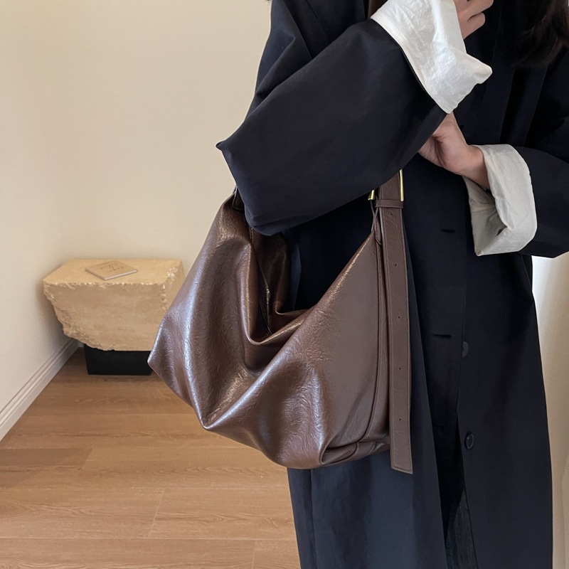 トートバッグ ショルダーバッグ シンプル 無地 手提げバッグ 大容量トートバッグ かたかた掛け スマホポーチ