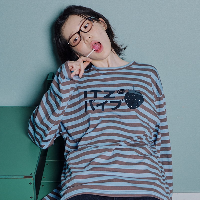 STRAWBERRY LOGO LONG SLEEVE