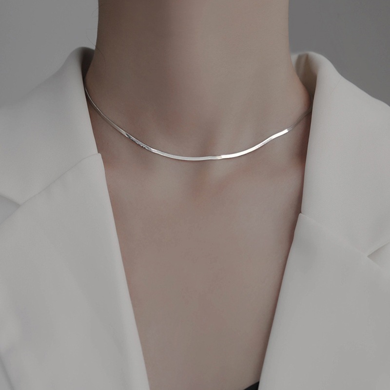 S925スターリングシルバーフラットスネークボーンチェーンミニマリストスタイルブレードチェーンファッションネックレスレディースチョーカー鎖骨チェーンジュエリー