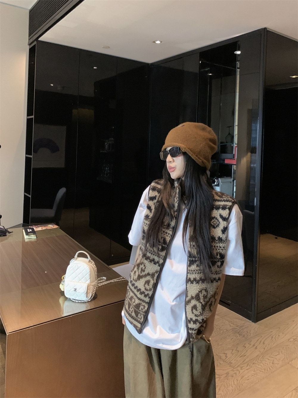 2025秋冬 レディースゆったりノースリーブ色っぽ女っぽ カジュアル 丈長め 暖かい ゆったり 甘め 防寒厚手ベスト かわいいファッショントップス きれいめ裏サイズ大人上品 シルエット アウター 4,718円