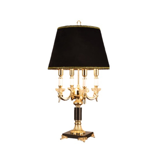 ユーロスタンド ベッドルームのヘッドランプ 客間の角に何灯かある