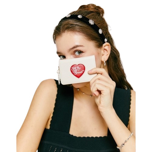 韓国 女性 人気 アイボリー ハート配色 レザーカード財布