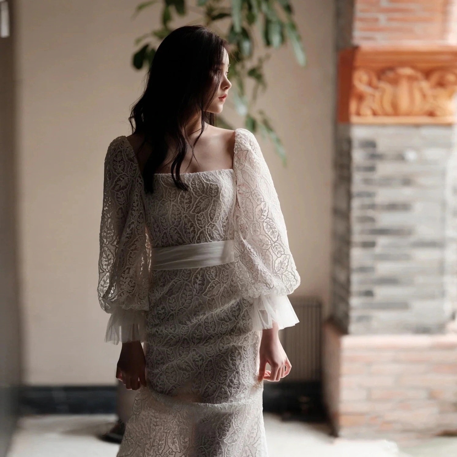 【無.料 2025新入荷·高.品質】【豪華でロマンチックなデザイン！】ウェディングドレス 白 イブニングドレス パーティードレス ワンピース 二次会 結婚式 成人式 演奏会 花嫁 お呼ばれ 披露宴 2 9,900円