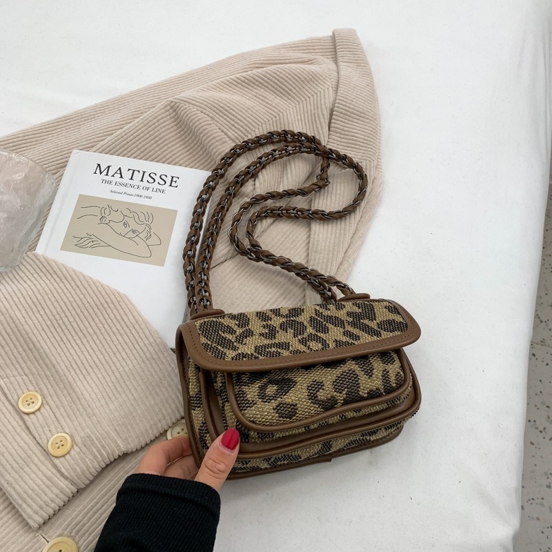 アニマル柄 ミニショルダーバッグ チェーンバッグ ショルダーバッグ 千鳥格子柄 ヒョウ柄 韓国 レディース オルチャン 豹柄 ショルダーバッグ ハンドバッグ バッグ 茶色 ブラウン 4,658円