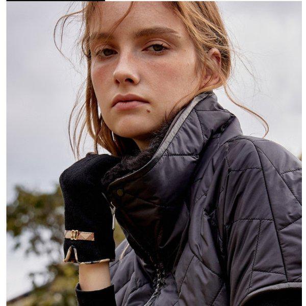 ブラック DD飾り ウール スマートフォンのタッチグローブ DCGV5F410BK_s