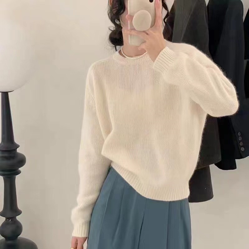 トップス セーター 長袖 ラウンドネック プルオーバー ミディアム丈 萌え袖 ふわふわ ウール かわいい 大人可愛い きれいめ シンプル 上品 おしゃれ かっこいい カジュアル こなれ感 個性的
