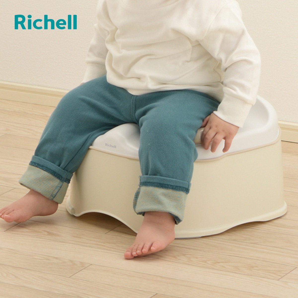 おまる 補助便座 トイサポ イス型 3WAY トイトレ リッチェル 子ども用 補助 便座 トイレトレーニング 子ども キッズ 幼児 赤ちゃん トイレ 練習 グリップ 踏み台 ベビー シンプル