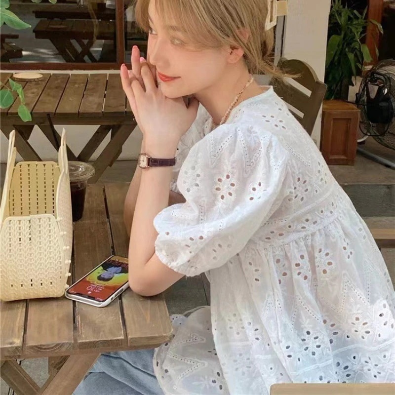 夏 新作 おしゃれ 気質 透かし彫り トップス 半袖 Tシャツ 百掛け ゆったり バブル袖 アウター シャツ ノースリーブ ロンt Tシャツカットソー