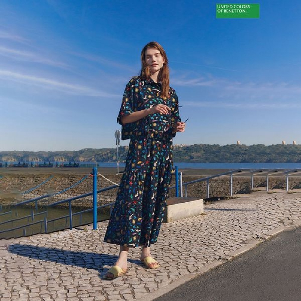 [ベネトン] ベネトンドルフィンブラウス BABLA8531