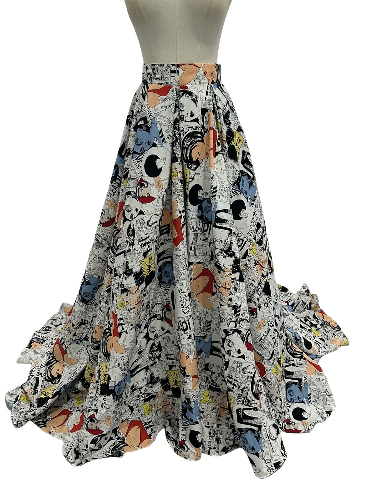 オーバースカート アメコミ柄 ファスナー トレーン 揺らめく裾 前撮り